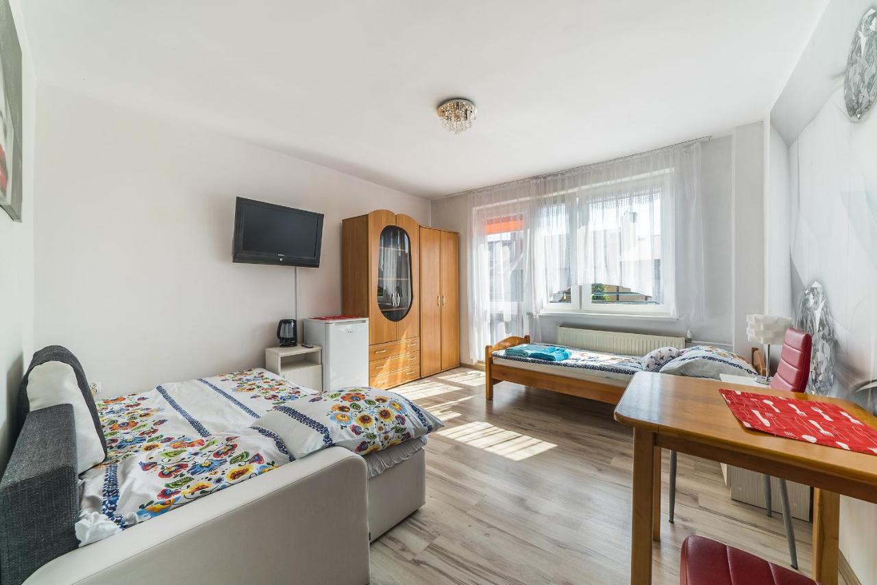 Pokoje Goscinne U Brodzi Wladyslawowo Bagian luar foto